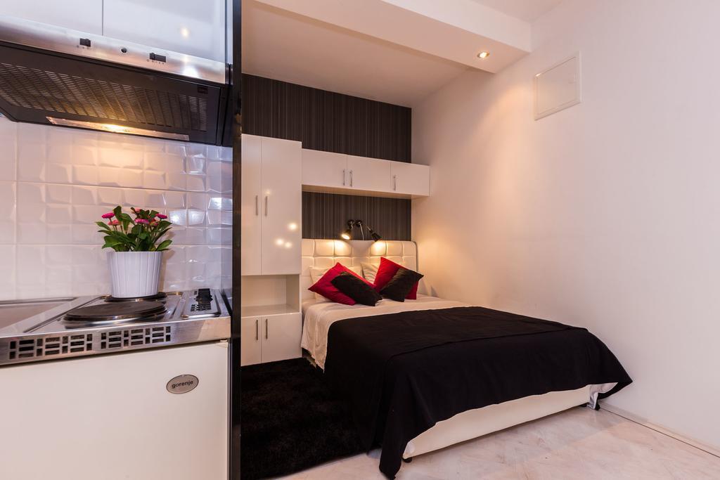 Apartments Elizabeth Biograd Na Moru Bilik gambar