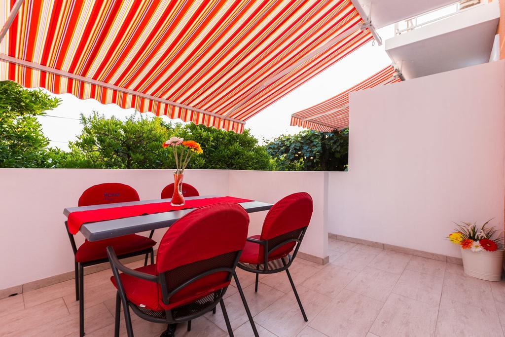 Apartments Elizabeth Biograd Na Moru Luaran gambar