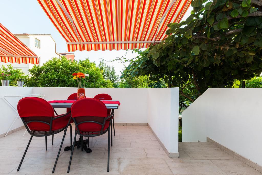 Apartments Elizabeth Biograd Na Moru Luaran gambar
